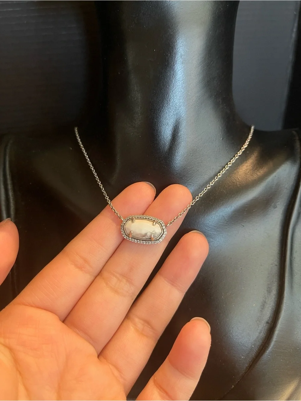Kendra Scott marble silver tone 16 inch 2 inch extension necklace